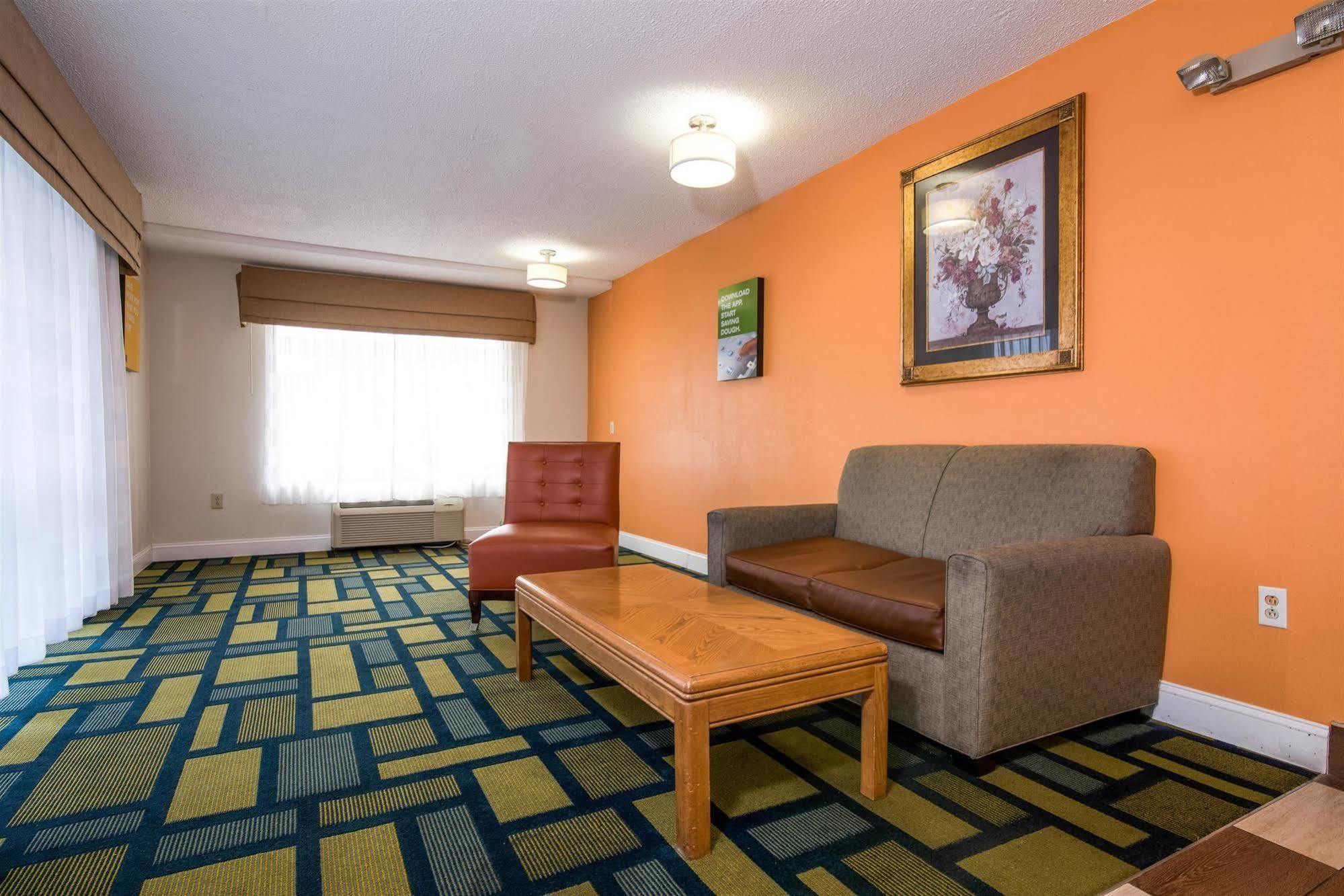 Motel 6-Kenly, Nc Exterior photo
