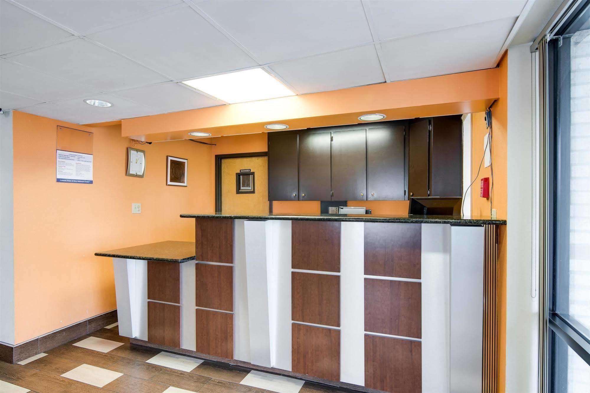 Motel 6-Kenly, Nc Exterior photo