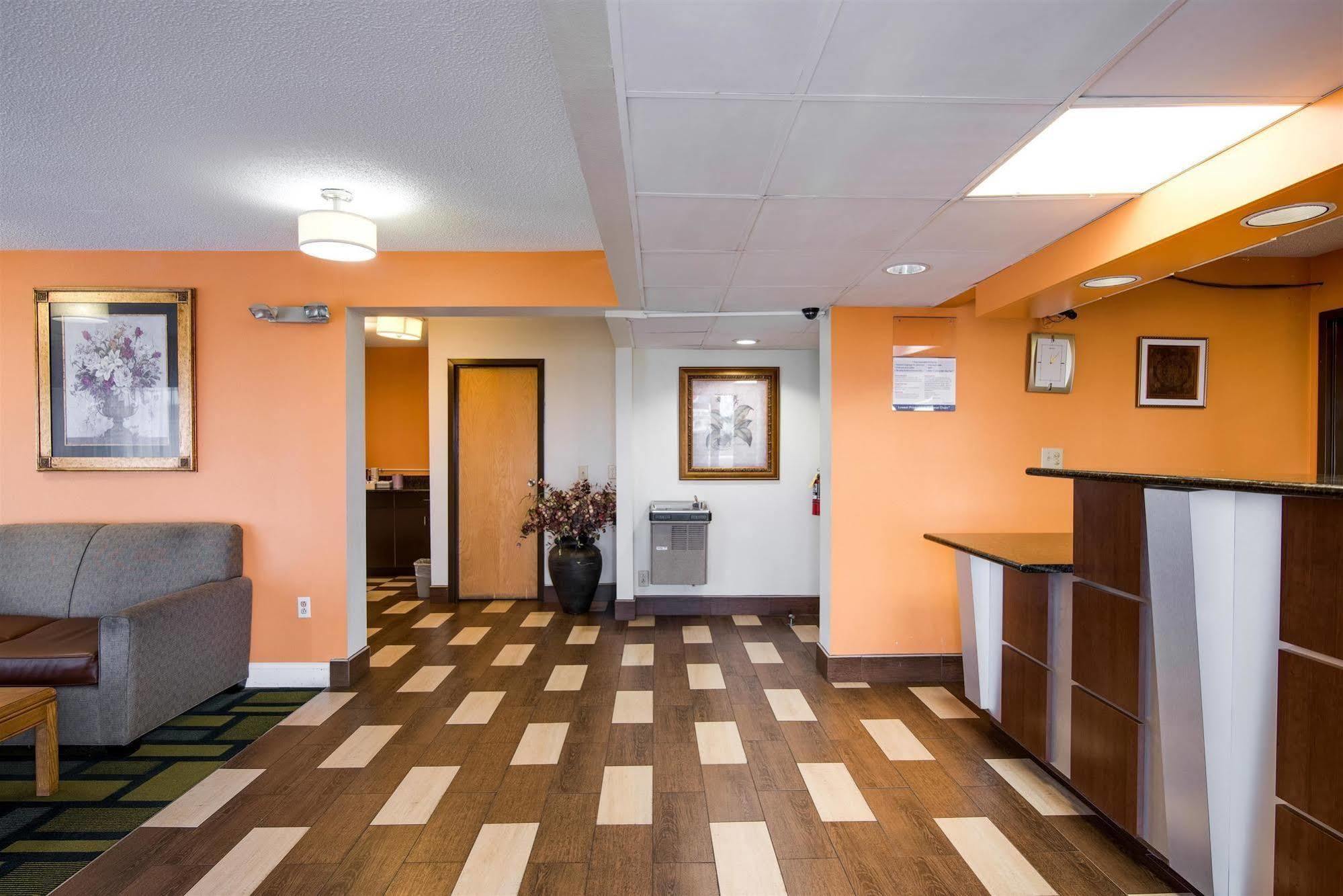 Motel 6-Kenly, Nc Exterior photo